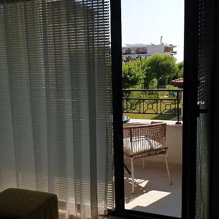 Апартаменти Smokinia Sunrise - Kavatsi Beach,